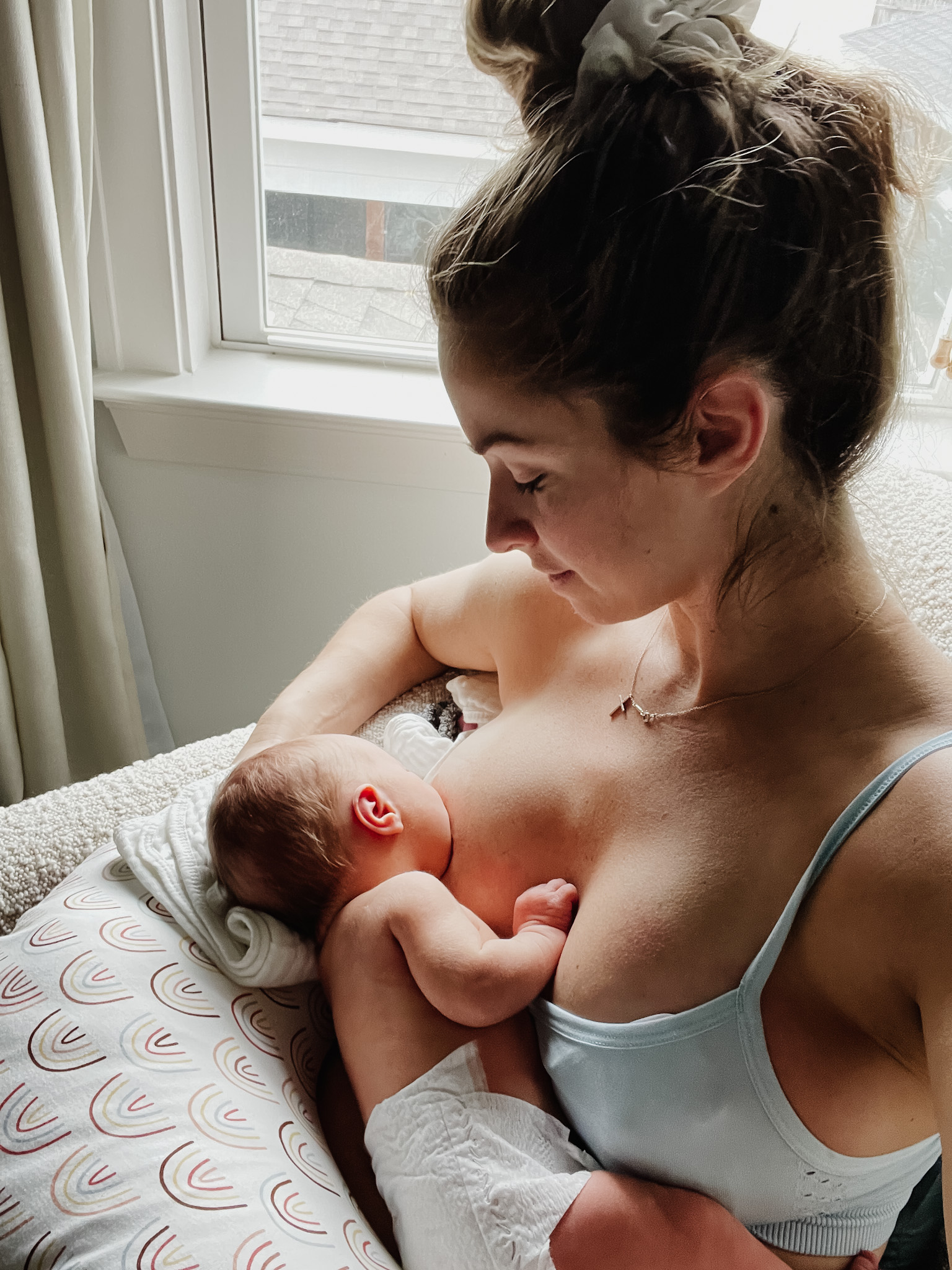 My Top Ten Breastfeeding Essentials - Red and Honey